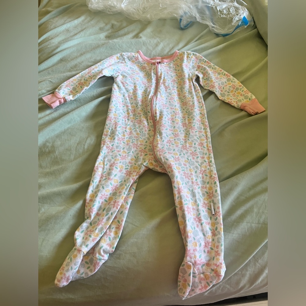 Baby Girl Floral Footed Sleeper Pajamas – Size 6-9 Months
